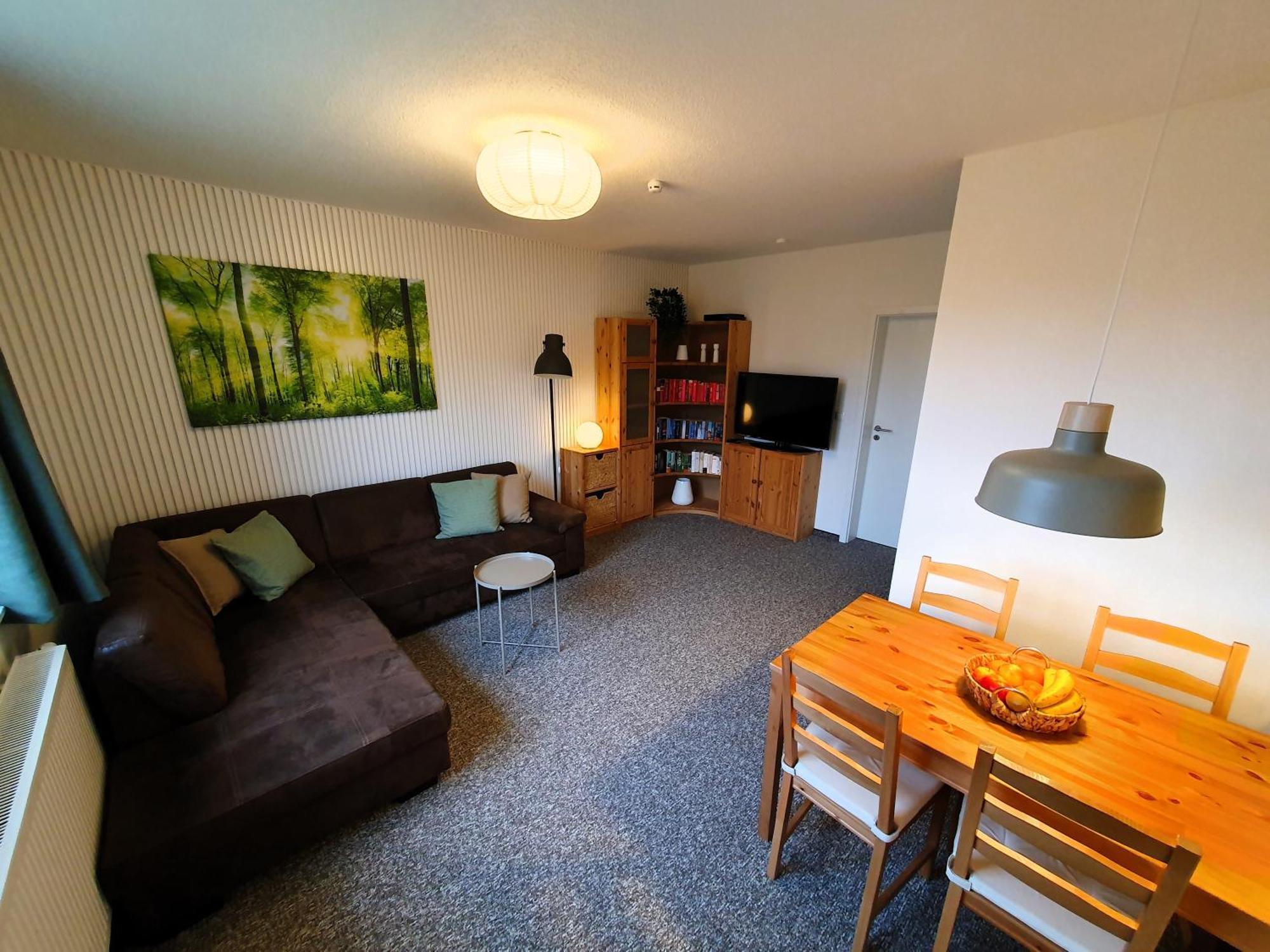 Radfreundliches Wohlfuehl-Apartment Mit Terrasse Und Parkplatz - Fewo Woody Schwerin  Exterior photo