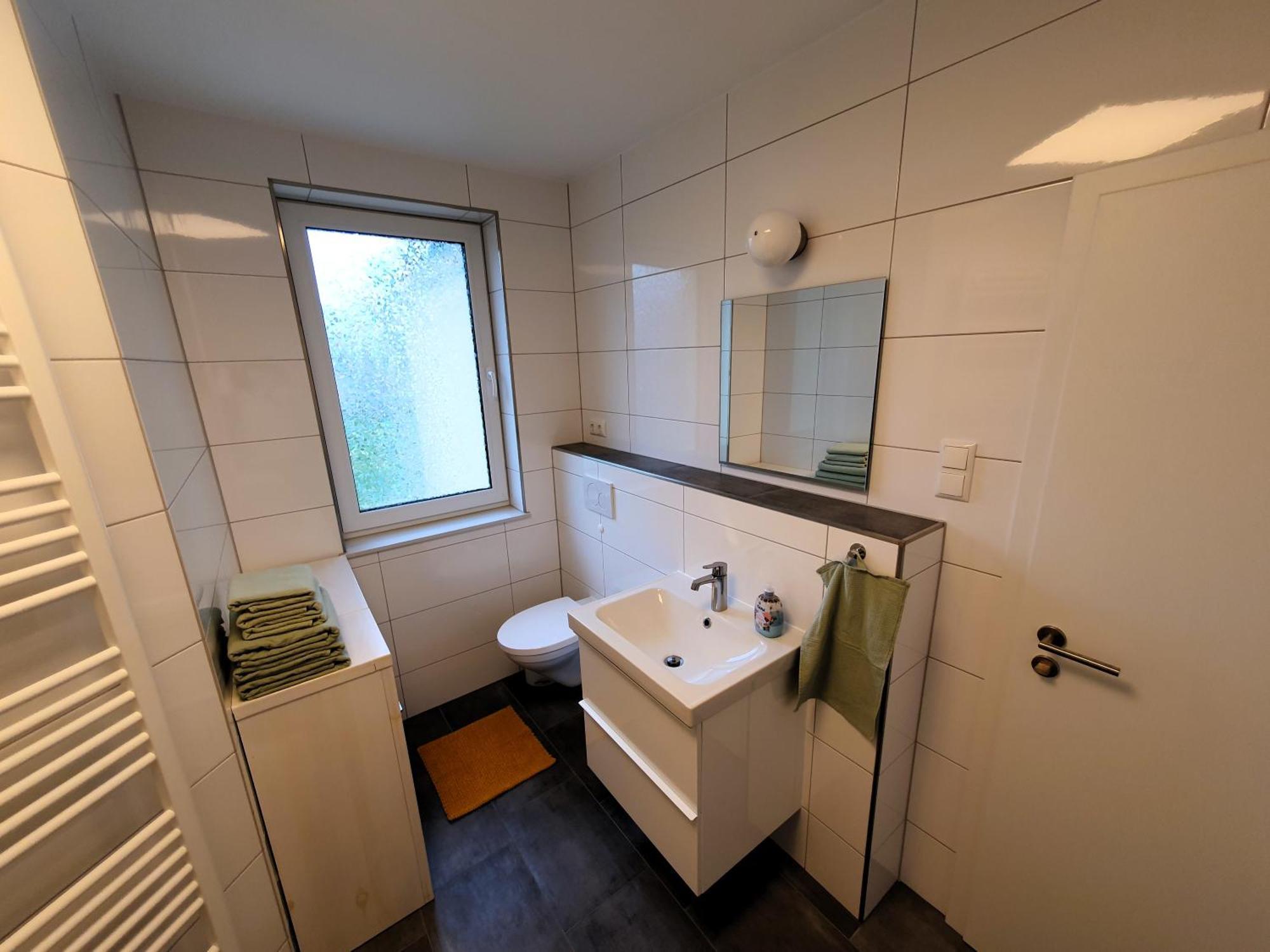 Radfreundliches Wohlfuehl-Apartment Mit Terrasse Und Parkplatz - Fewo Woody Schwerin  Exterior photo